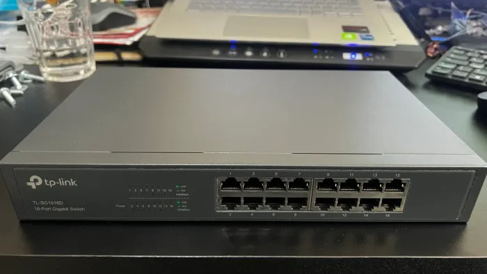 Switch Gigabit tp-link TL-SG1016D 16 portas