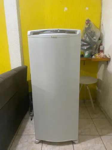 Geladeira cônsul gelo seco