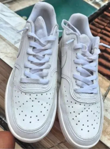 COURO BRANCO N 40 NIKE! USADO EM ÓTIMA CONDIÇÃO 
