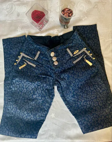 Calça Pitbull Original com Brilho. Semi Nova ? Usei Só Uma Vez!