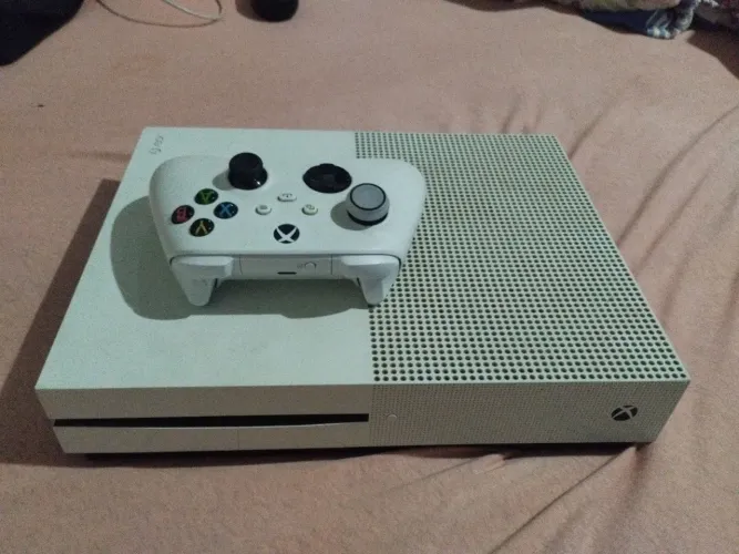 Vendo Xbox one s