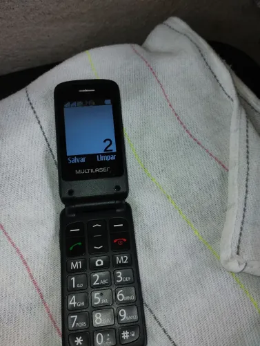 Vendo celular de idoso