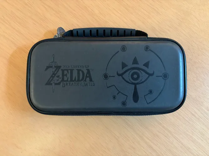 case oficial nintendo switch zelda breath of the wild
