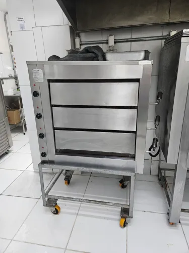 OPORTUNIDADE ÚNICA EM BOTAFOGO - COZINHA INDUSTRIAL / RESTAURANTE PRONTO PARA OPERAR