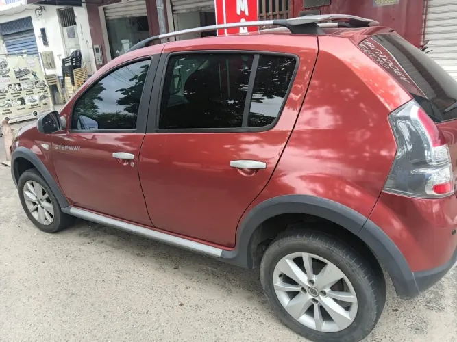 Renault Sandero Stepway Hi-power 1.6 8V 5P 2013