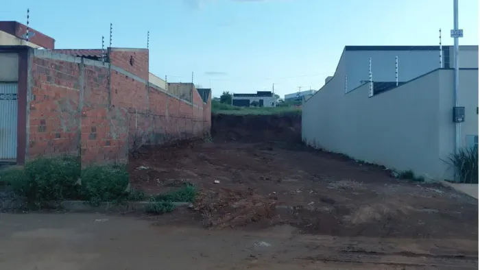 Vende-se um lote no Setor Sul Jamil Miguel 2ª Etapa - Anápolis-GO:
