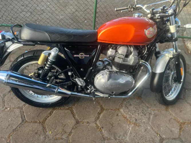 Interceptor 650 cc único dono com 17 .000 km