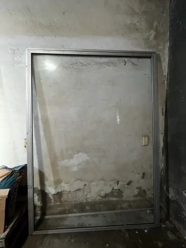 Parede/Vitrine de vidro