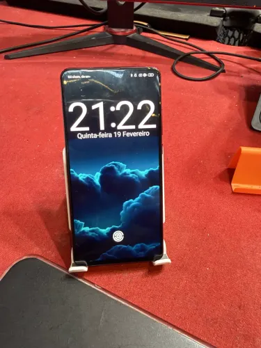 Celular Xiaomi Mi9T Tela Infinita camera embutida