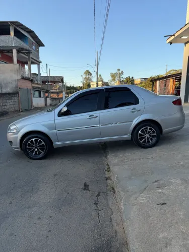 Fiat Siena EL Celeb. 1.0 MPI Fire Flex 8V 4P 2013