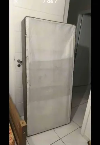 Cama e colchões seminovos 