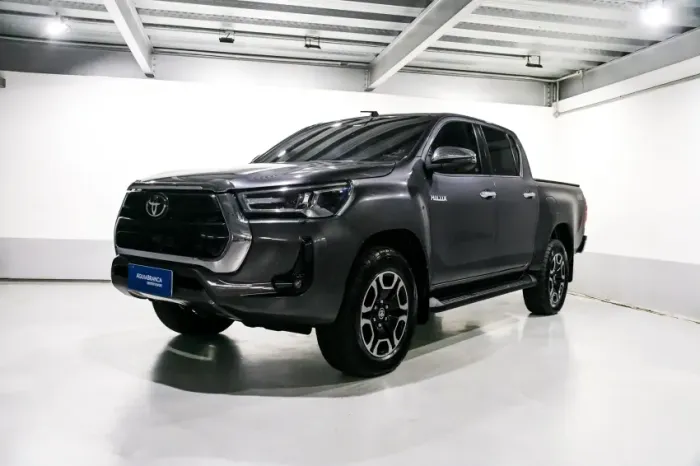 Toyota Hilux CD SRX 4X4 2.8 TDI 16V Diesel Aut. 2023