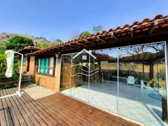 Casa- Petrópolis, Secretário