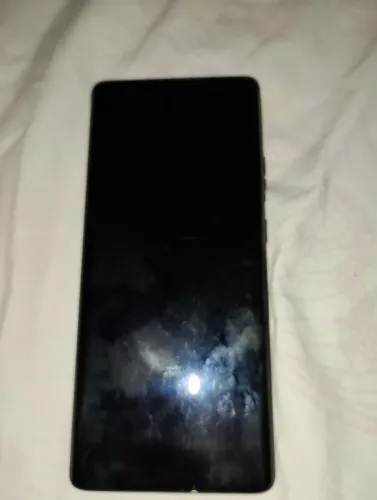 Celular Motorola Edge 50 com carregador USADO