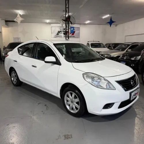 Nissan Versa SV 1.6 16V Flex Fuel 4P Mec. 2014