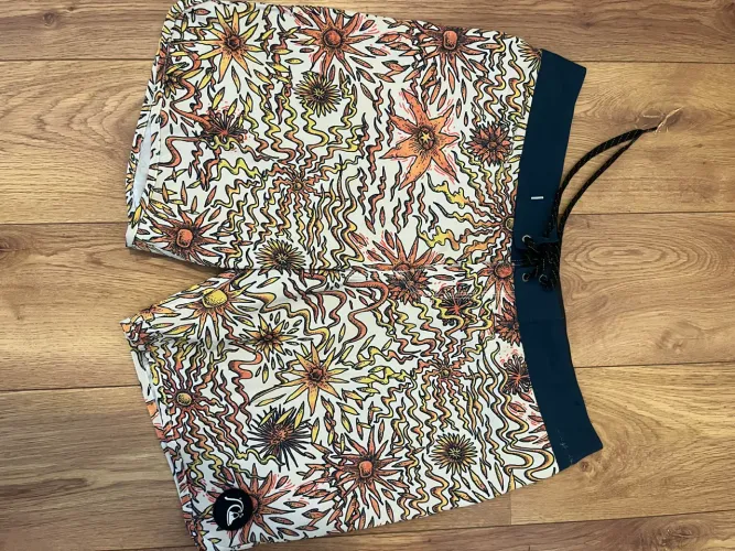 Bermuda Quiksilver TAM 46 Original