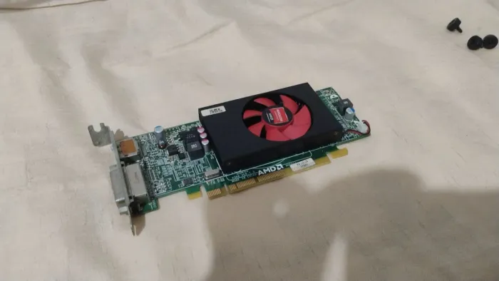 Placa de vídeo Dell OEM R5 240 Low profile
