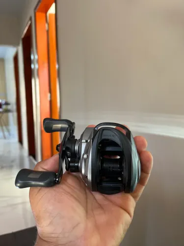 Abu Garcia max 5x zera na caixa