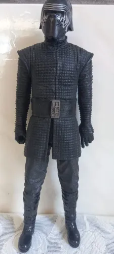 Boneco articulado Star Wars Kylo Ren Hasbro 30cm