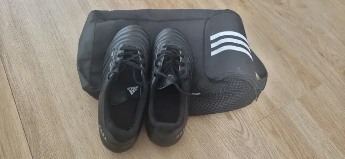 Chuteira Campo Adidas Copa 19 4 FG - Preto + Porta-Chuteira
