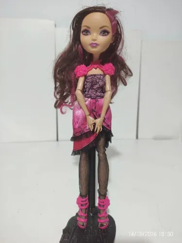 Boneca Briar Beauty Ever After High. Suporte Não Incluso.