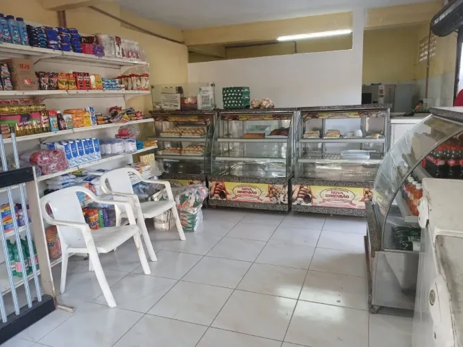 Vende-se padaria em pleno funcionamento 