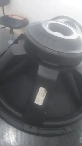 Vendo auto falante oversound de 18 1000rms cada