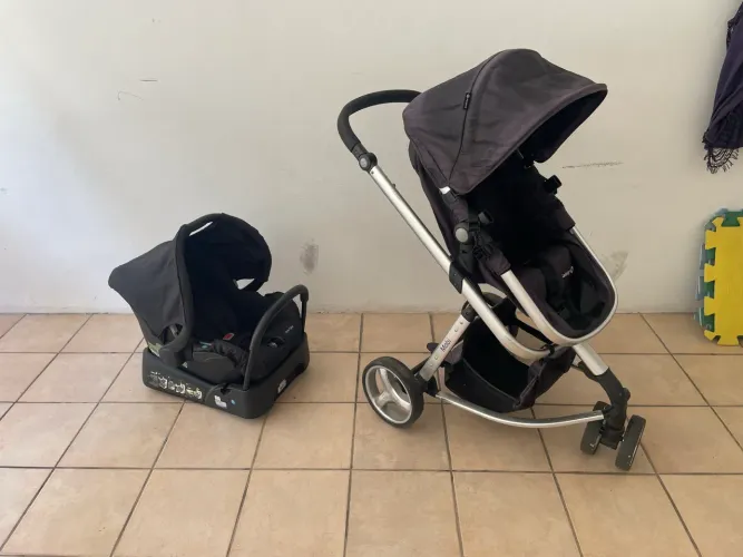 Carrinho + bebê conforto + base pra carro