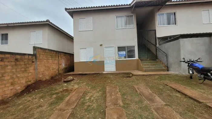 Apartamento com 2 dormitórios para alugar, 50 m² por R$ 1.300/mês - Floresta - Cascavel/PR