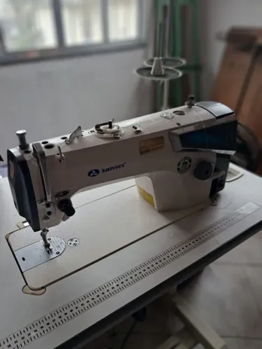 Máquina de Costura Sansei Costura Reta