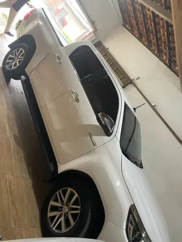 Toyota Hilux CD SRX 4X4 2.8 TDI 16V Diesel Aut. 2017