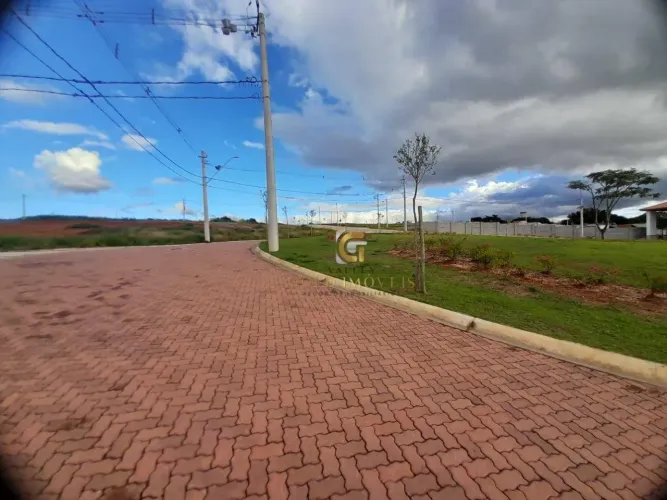 Terreno à venda, 360 m² por R$ 300.000,00 - Jardim Maria Cândida - Caçapava/SP