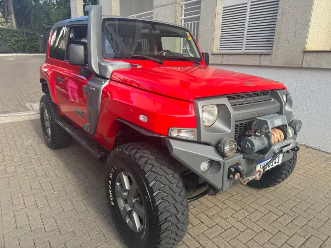 Troller T-4 4X4 3.2 20V TDI Cap. Rígida Diesel 2015