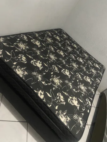 Cama box