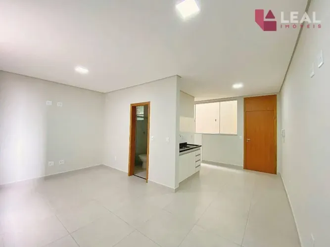 Apartamento com 1 dormitório para alugar, 30 m² por R$ 1.900,00/mês - Centro - Pouso Alegr