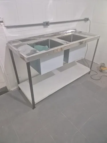 Pia 2 cubas inox e galvanizado novo.
