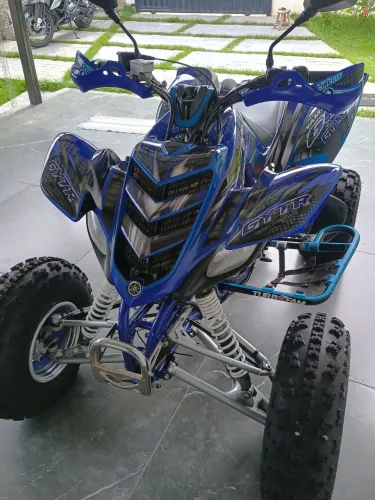 Quadriciclo Yamaha raptor yfm 660