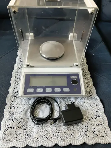 Balança semi analítica Marte AD 330 cal