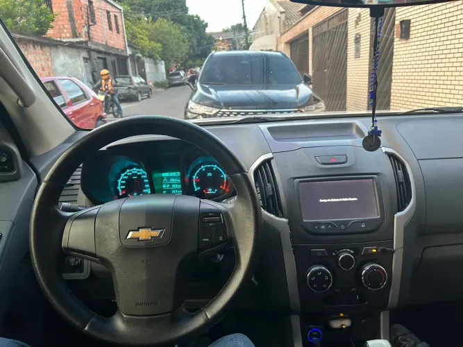 Chevrolet S10 Pick-up LT 2.8 TDI 4X2 CD Diesel AUT 2015