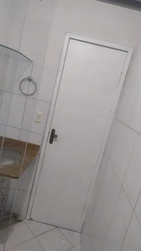 Aluga-se apto de 2 quartos em Santa Cecília Vitória