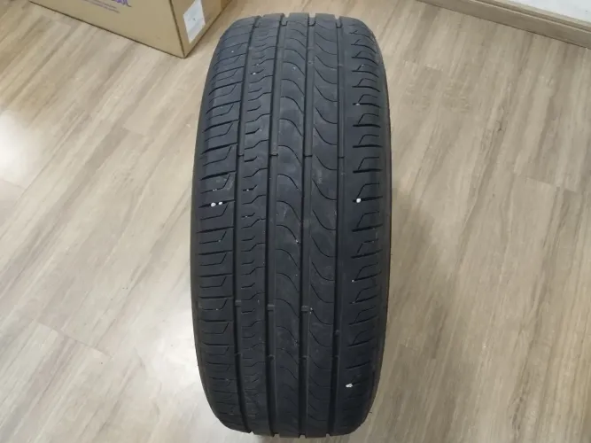 Pneus Delinte 215/45/18