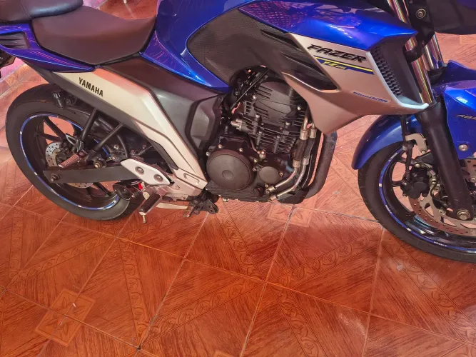 Escapamento da FZ 250