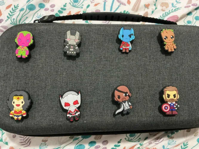 Pin super heróis Marvel para CROCS