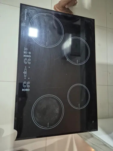 COOKTOP DE INDUÇÃO