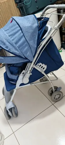 Carrinho de bebê (Galzerano)