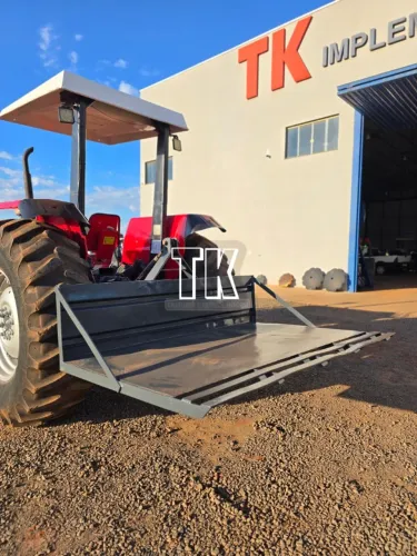 cod. 1526 PLATAFORMA TRASEIRA 500 KG - Tk Tratores Nova Andradina-MS