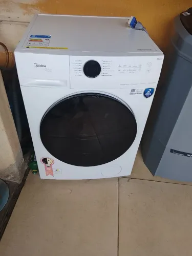 Vende-se Máquina de Lavar Midea Lava e Seca 13/8 KG<br>ZAP. *