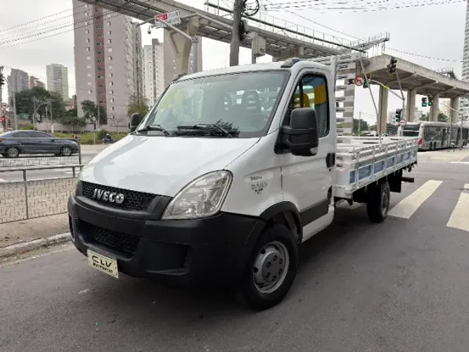 Iveco Daily Chassi 35s14 3.0 16V Diesel Mec. (e5) 2015