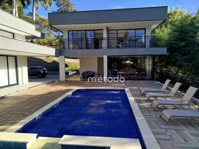 Casa com 5 quartos à venda, 400 m² por R$ 4.800.000 - Condomínio Residencial Alpes de Guar