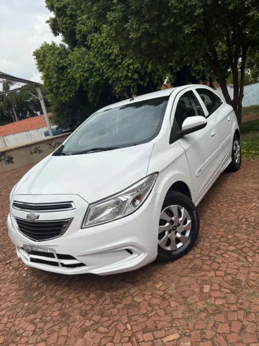 Chevrolet Onix Hatch LT 1.0 8V Flex Power Mec. 4P 2015